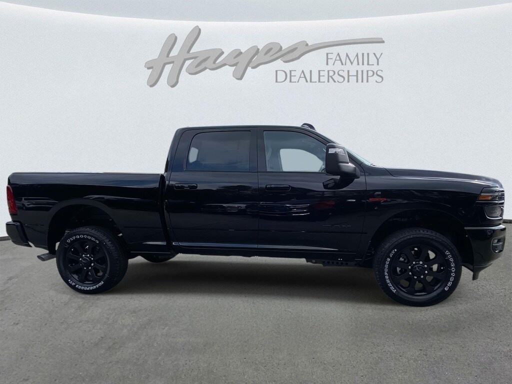 New 2026 Ram 2500 LARAMIE CREW CAB 4X4 6'4 BOX Pickup