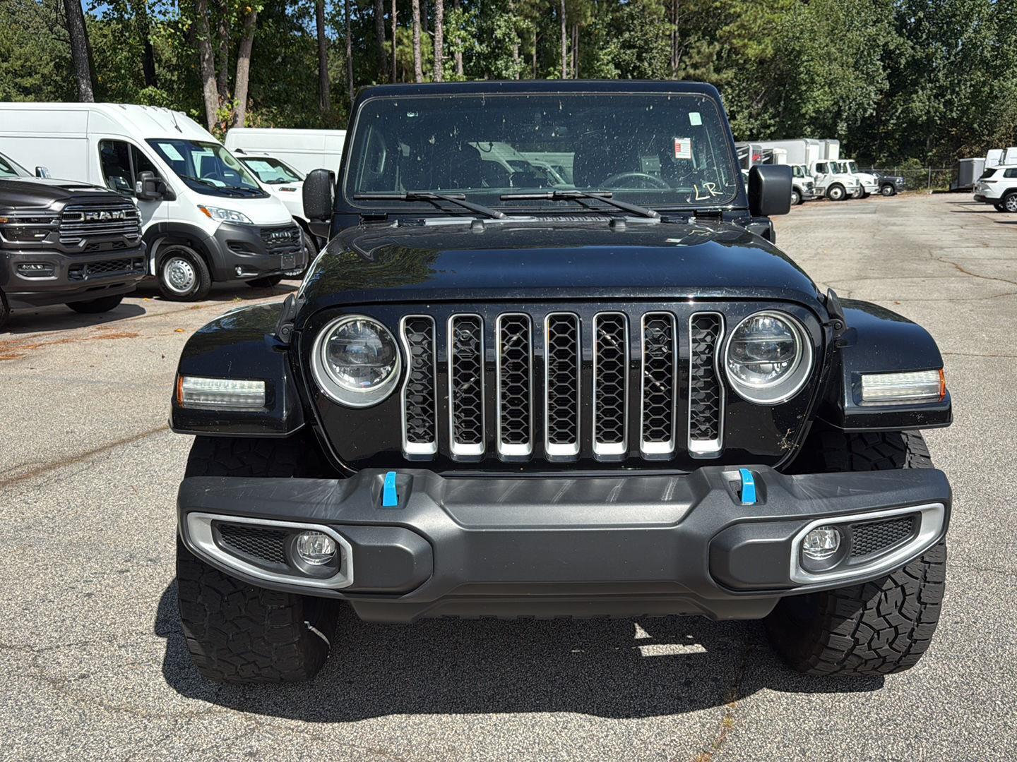 2023 Jeep Wrangler 4xe Sahara photo 3