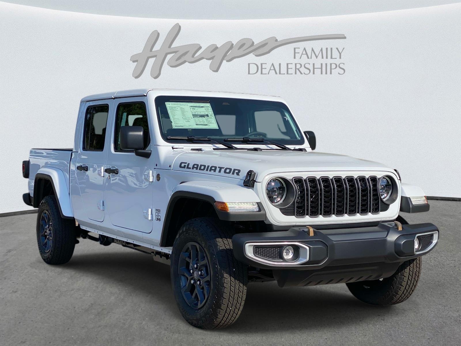 2026 Jeep Gladiator 85th Anniversary Edition Auto's photo