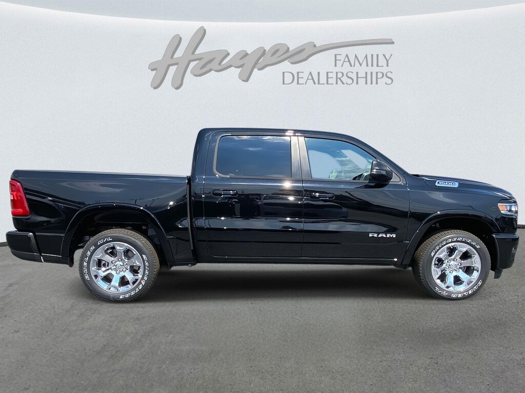 New 2026 Ram 1500 BIG HORN CREW CAB 4X2 5'7 BOX Pickup