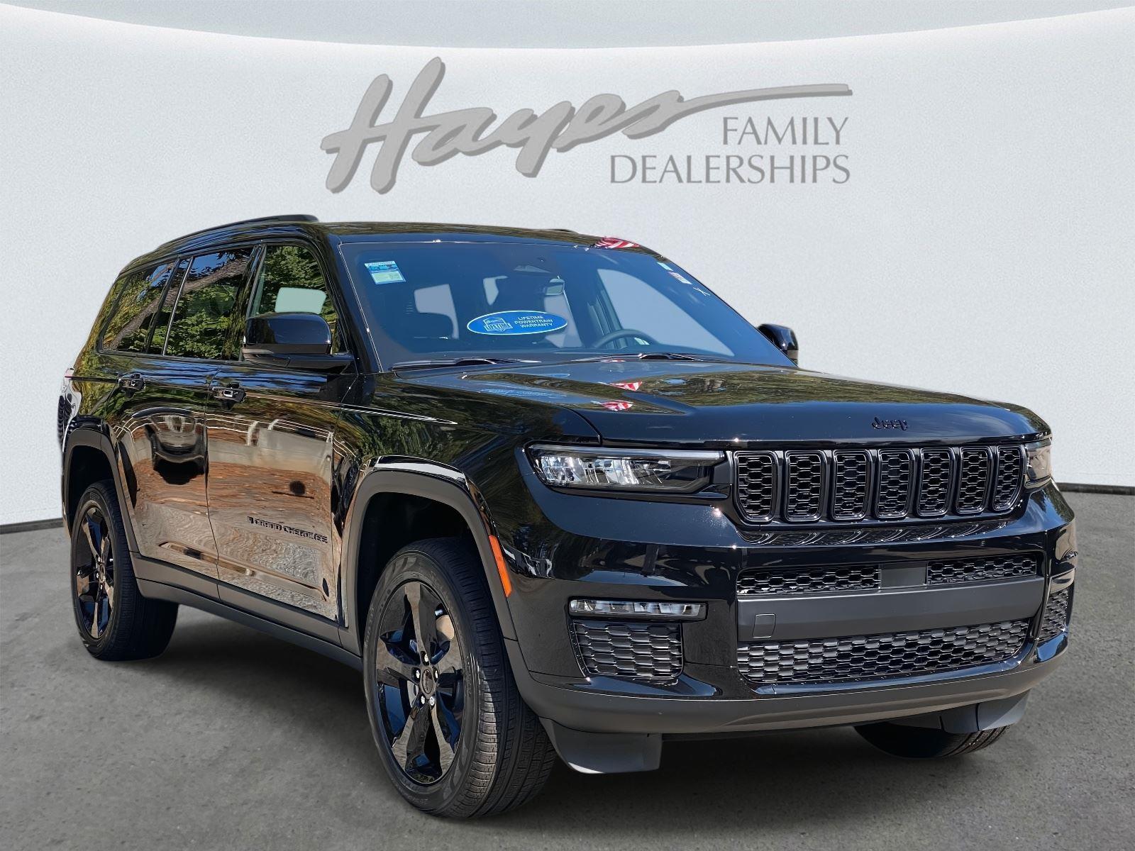 2025 Jeep Grand Cherokee Limited photo 2