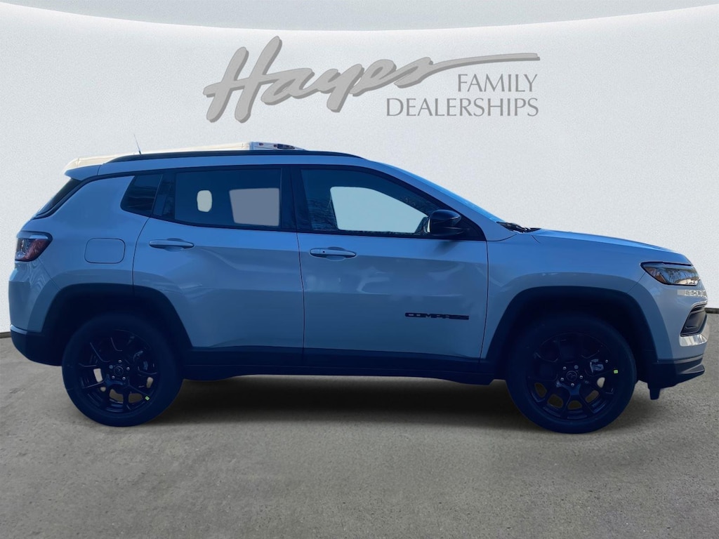New 2026 Jeep Compass LATITUDE ALTITUDE 4X4 Sport Utility