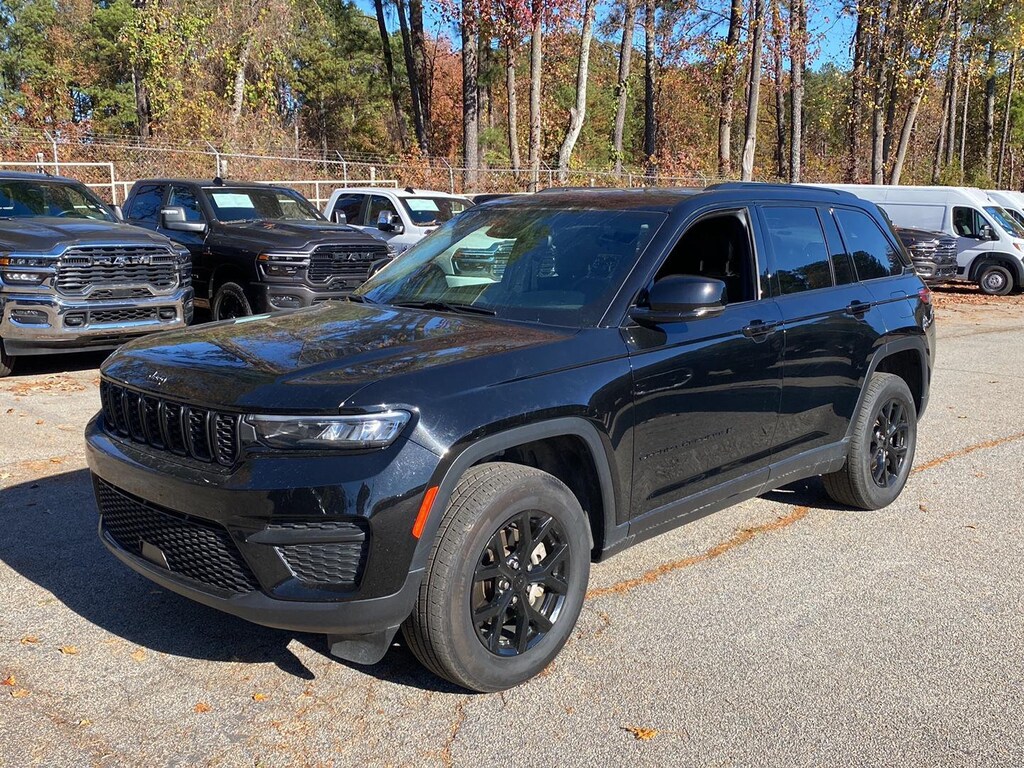 Used 2024 Jeep Grand Cherokee Altitude X SUV