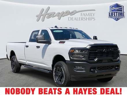 2025 Ram 2500 TRADESMAN CREW CAB 4X4 8' BOX Pickup