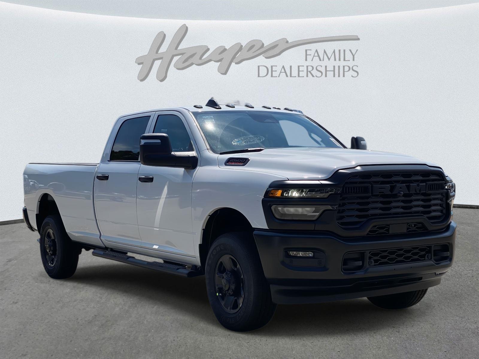 2025 Ram 2500 Tradesman photo 2