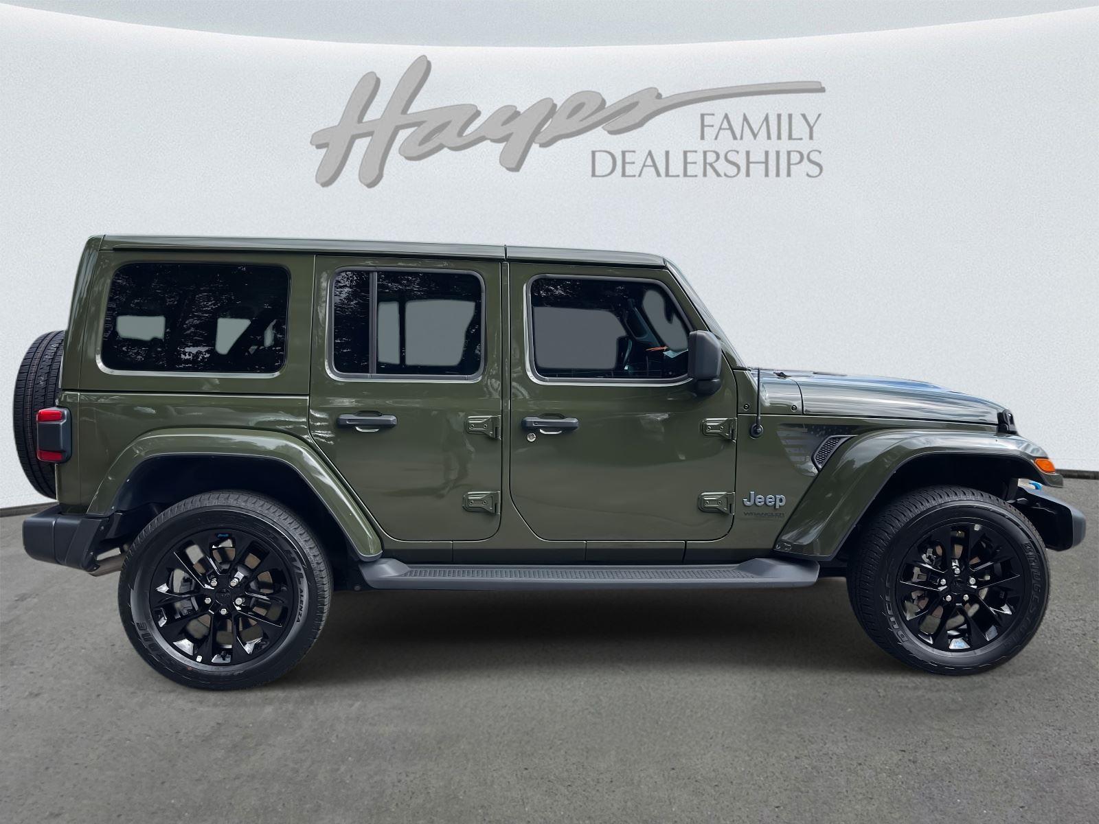 2022 Jeep Wrangler 4xe Unlimited Sahara photo 3