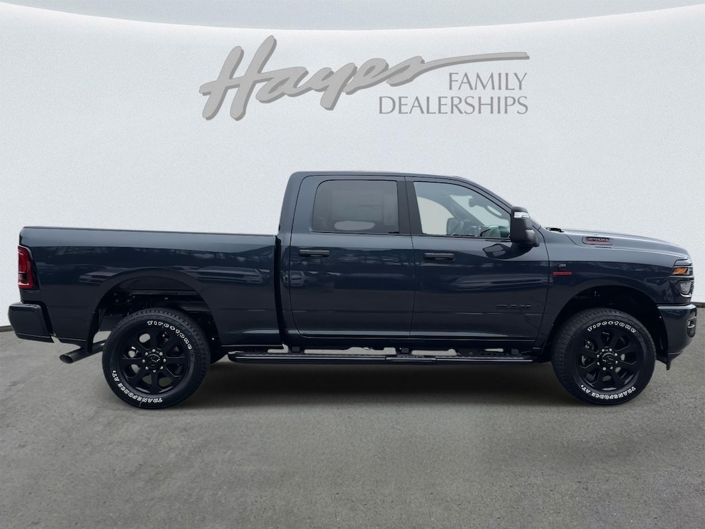 New 2026 Ram 2500 BIG HORN CREW CAB 4X4 6'4 BOX Pickup