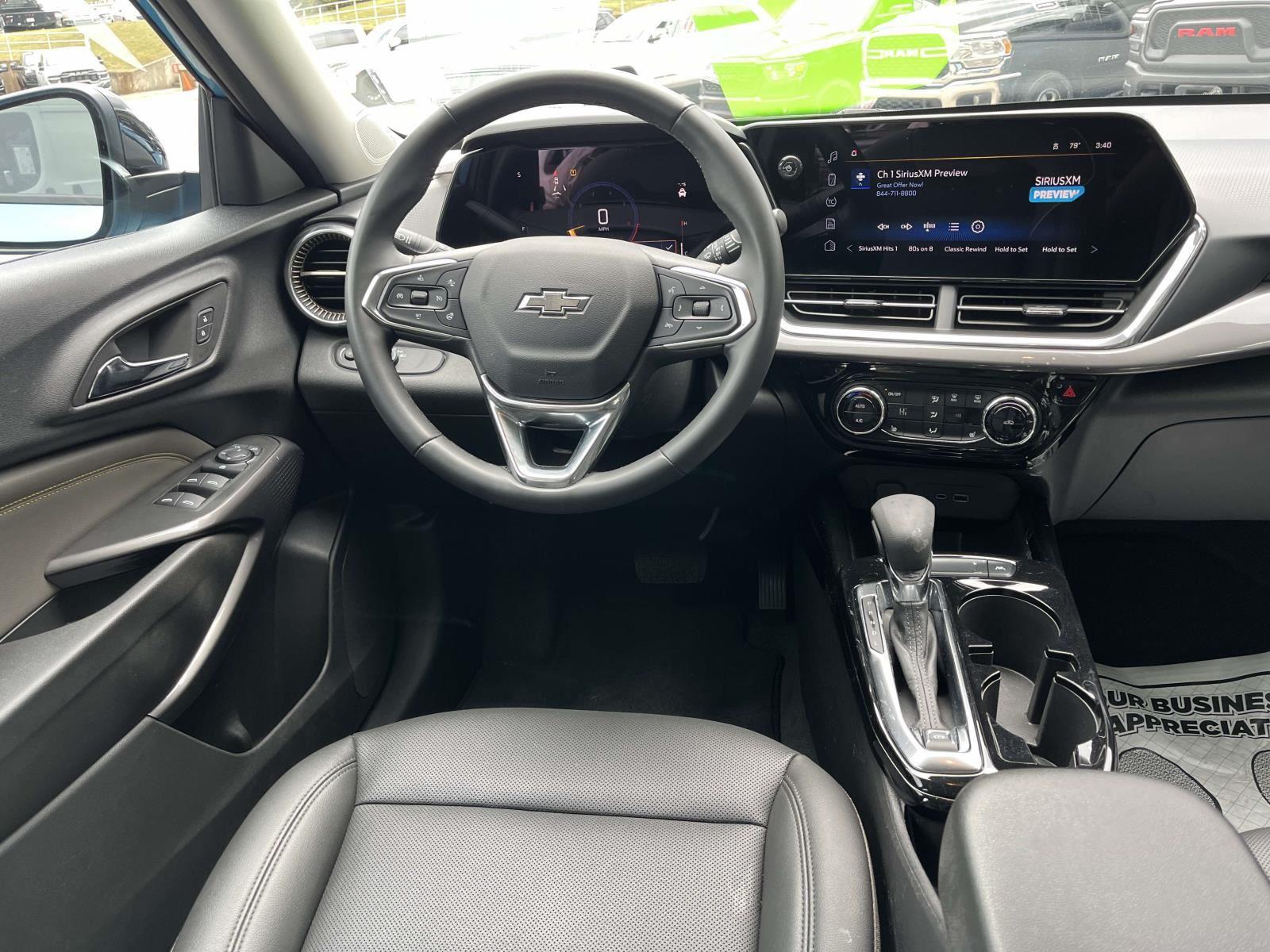 2025 Chevrolet Trax ACTIV photo 4