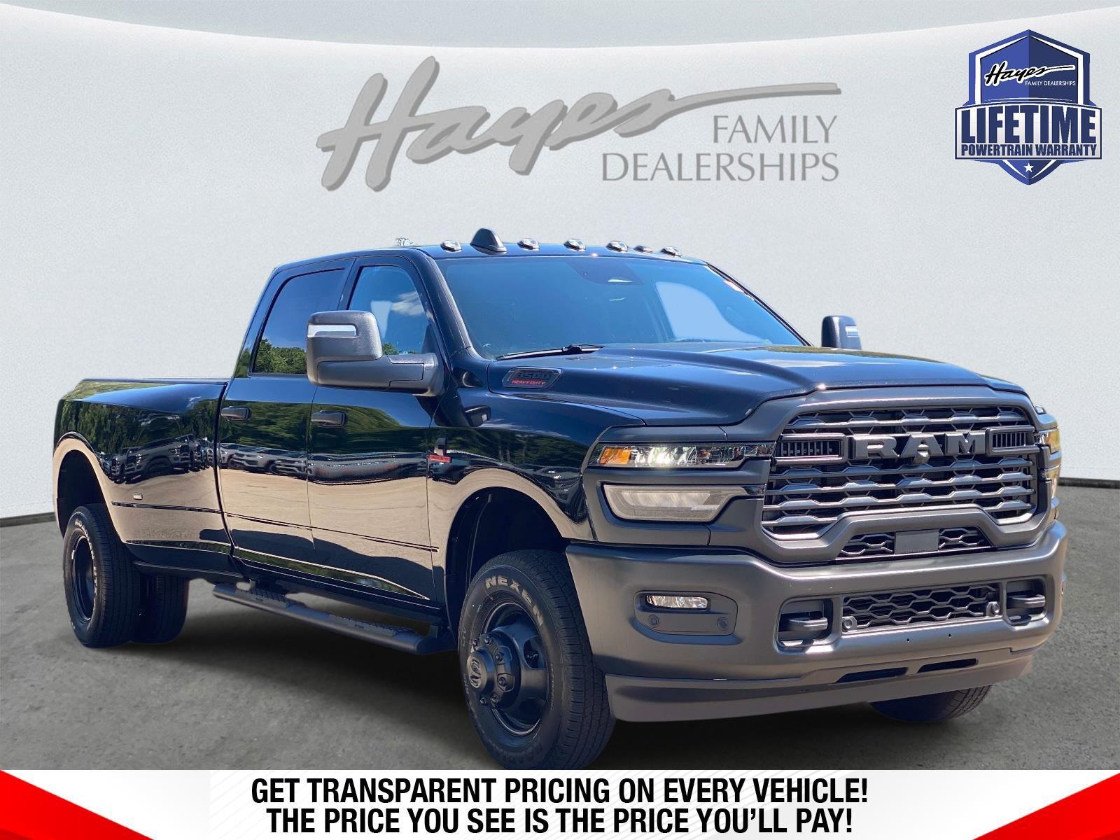 2026 Ram 3500 TRADESMAN CREW CAB 4X4 8' BOX Pickup