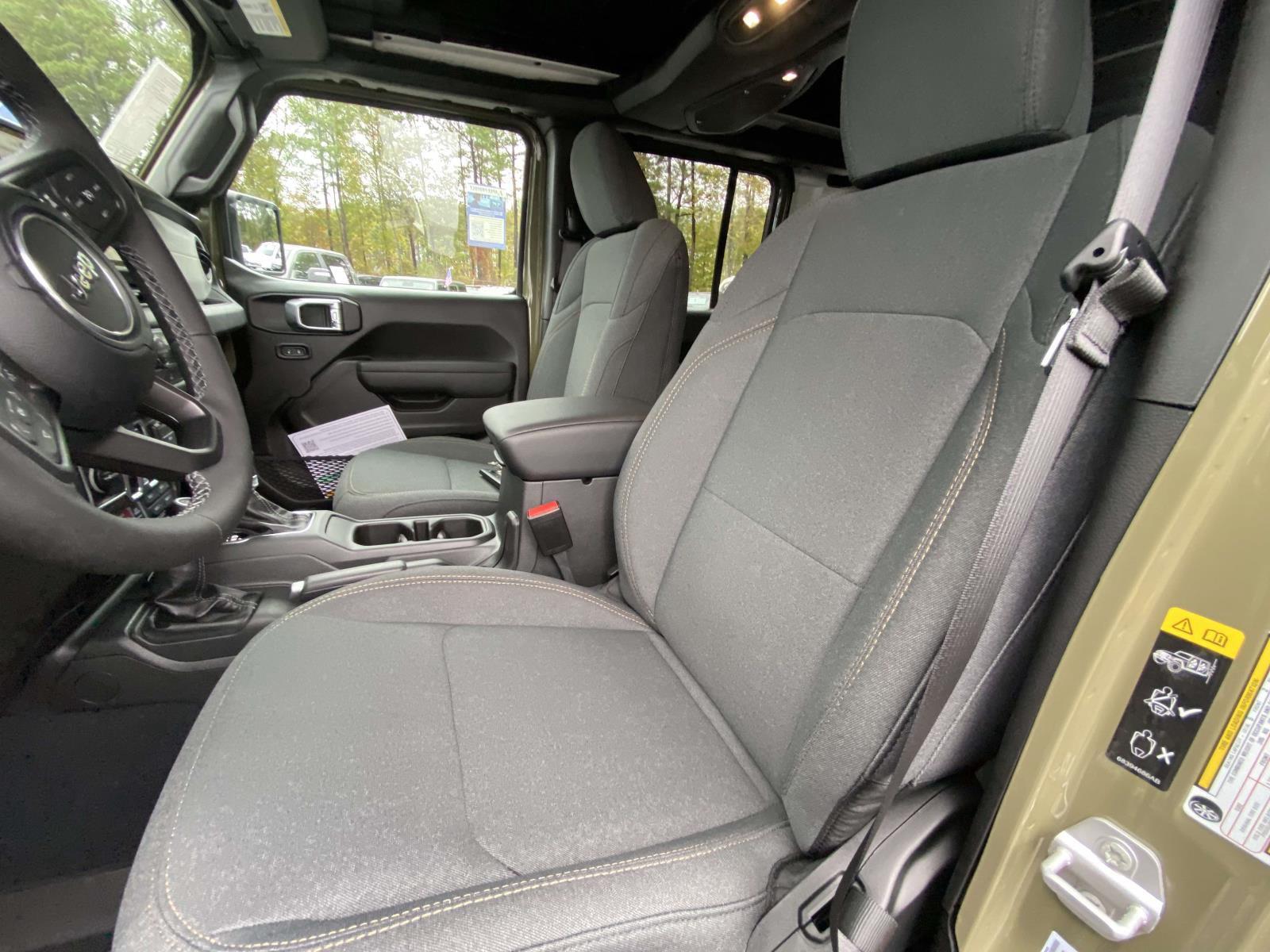 2026 Jeep Wrangler 4-Door Willys - Photo 9