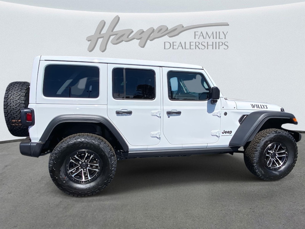 New 2025 Jeep Wrangler 4-DOOR WILLYS Sport Utility