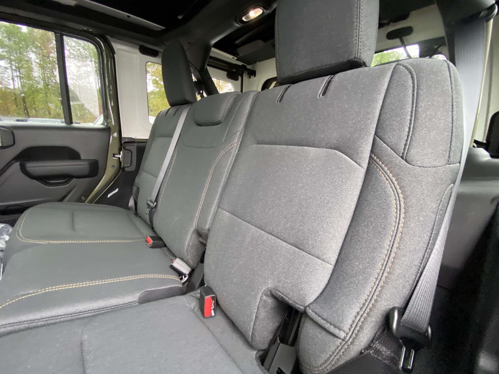 2026 Jeep Wrangler 4-Door Willys - Photo 12