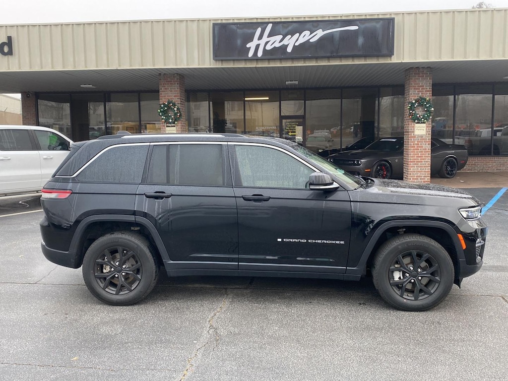 Used 2022 Jeep Grand Cherokee Limited SUV