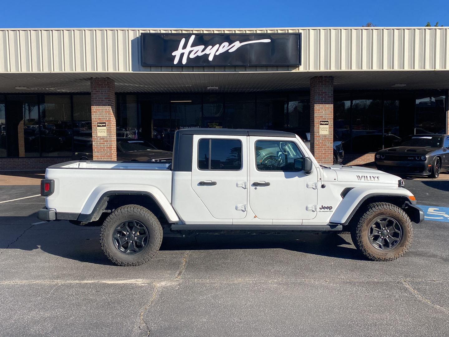 2021 Jeep Gladiator Willys photo 4