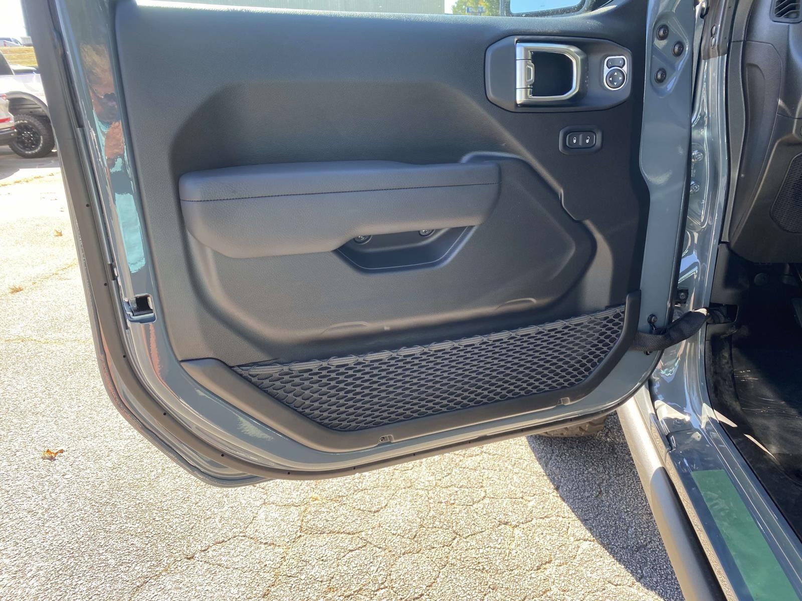 2026 Jeep Wrangler 4-Door Willys - Photo 10