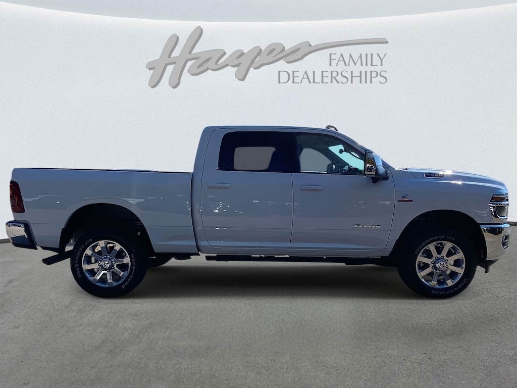 New 2026 Ram 2500 LARAMIE CREW CAB 4X4 6'4 BOX Pickup