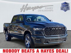 2026 Ram 1500 EXPRESS CREW CAB 4X2 5'7 BOX Pickup