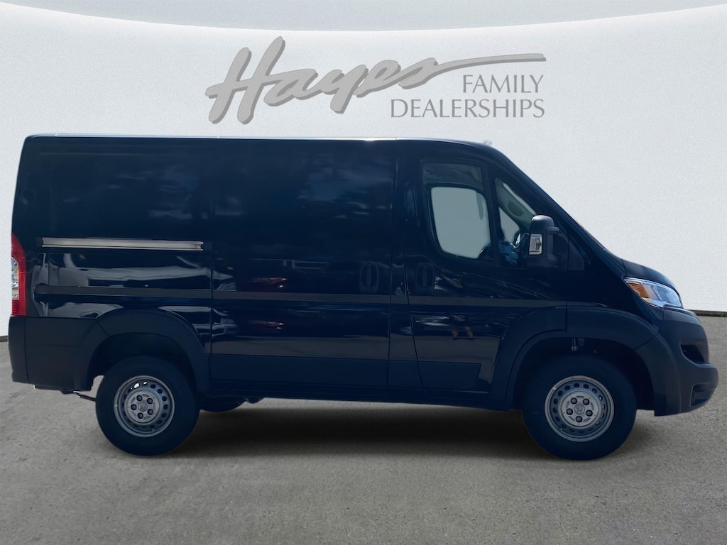 New 2025 Ram ProMaster PROMASTER 1500 TRADESMAN CARGO VAN LOW ROOF 118' W Cargo Van