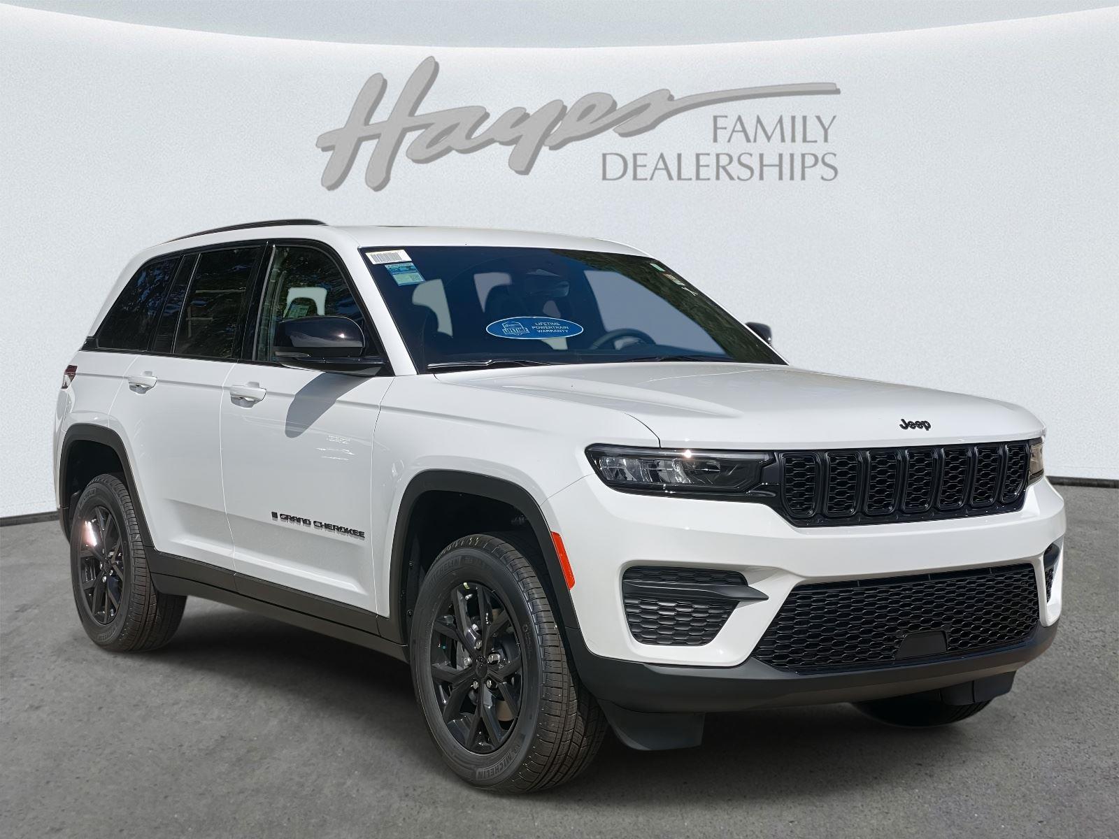 2025 Jeep Grand Cherokee Altitude photo 2
