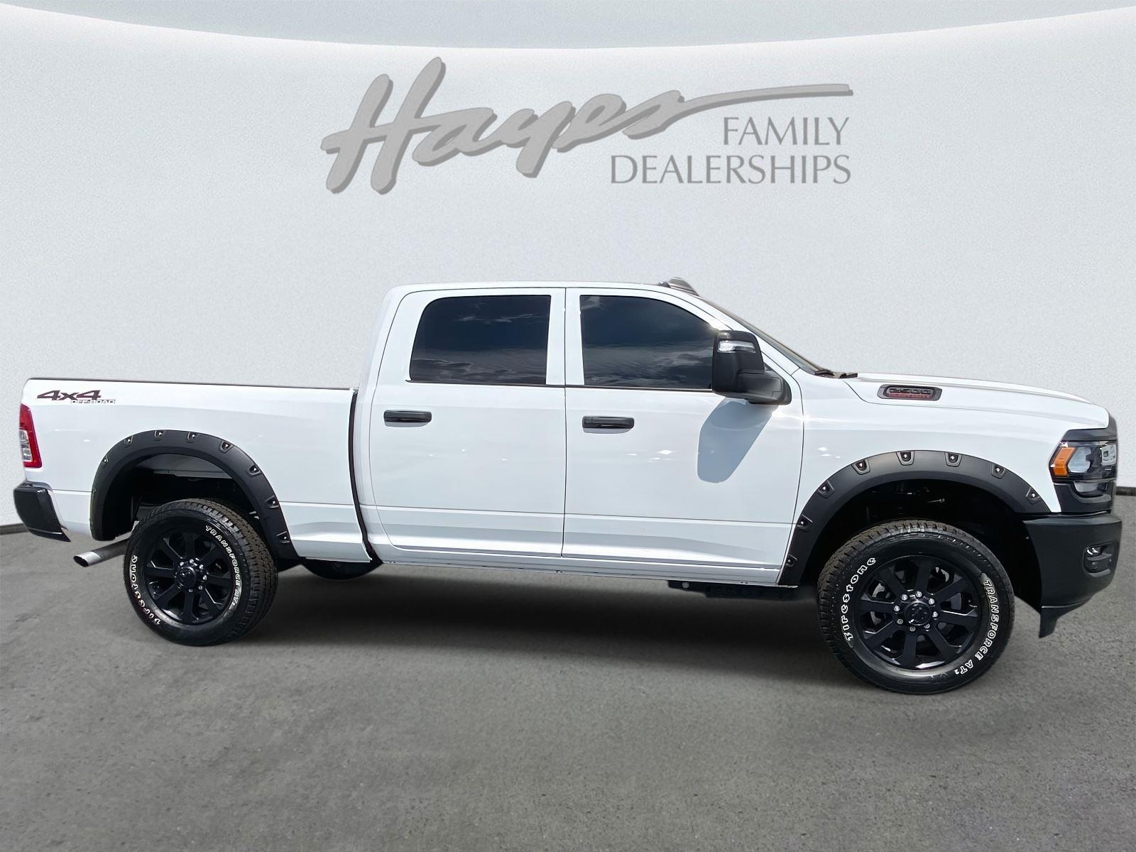 2024 Ram 2500 Tradesman photo 2