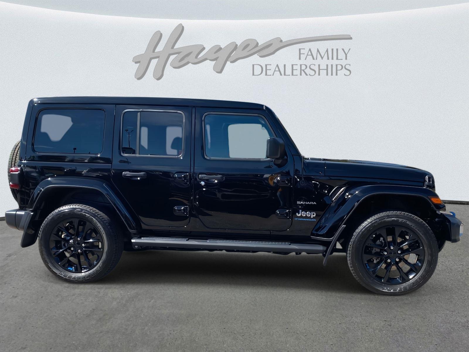 2023 Jeep Wrangler 4xe Sahara photo 2