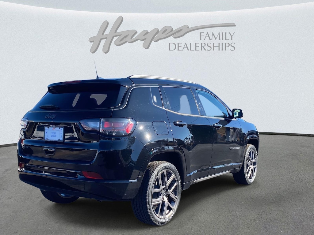 Certified 2025 Jeep Compass Limited SUV