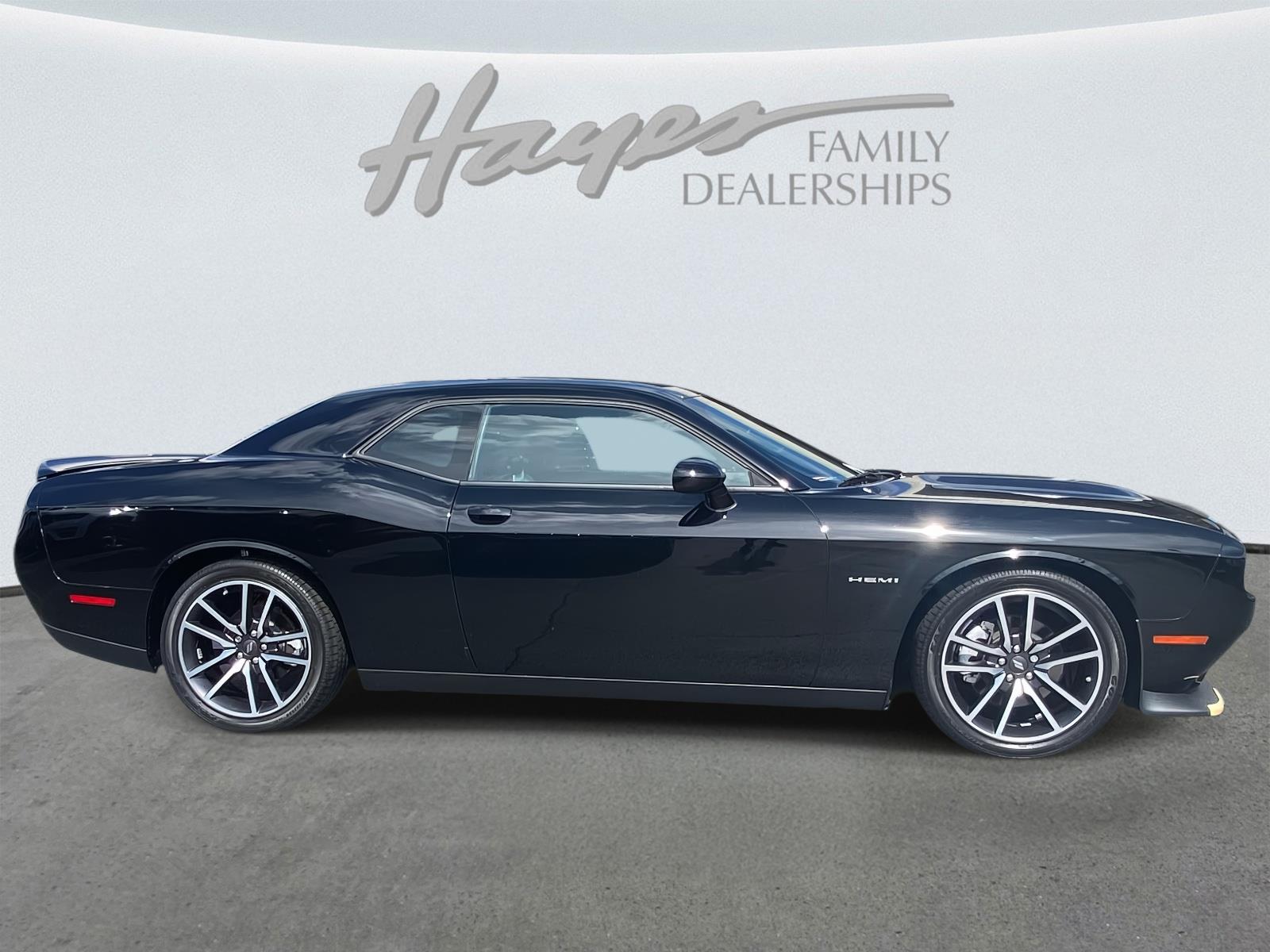 2022 Dodge Challenger R/T photo 2