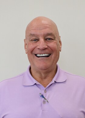 Staff member Elvis Pressly from ID_814470