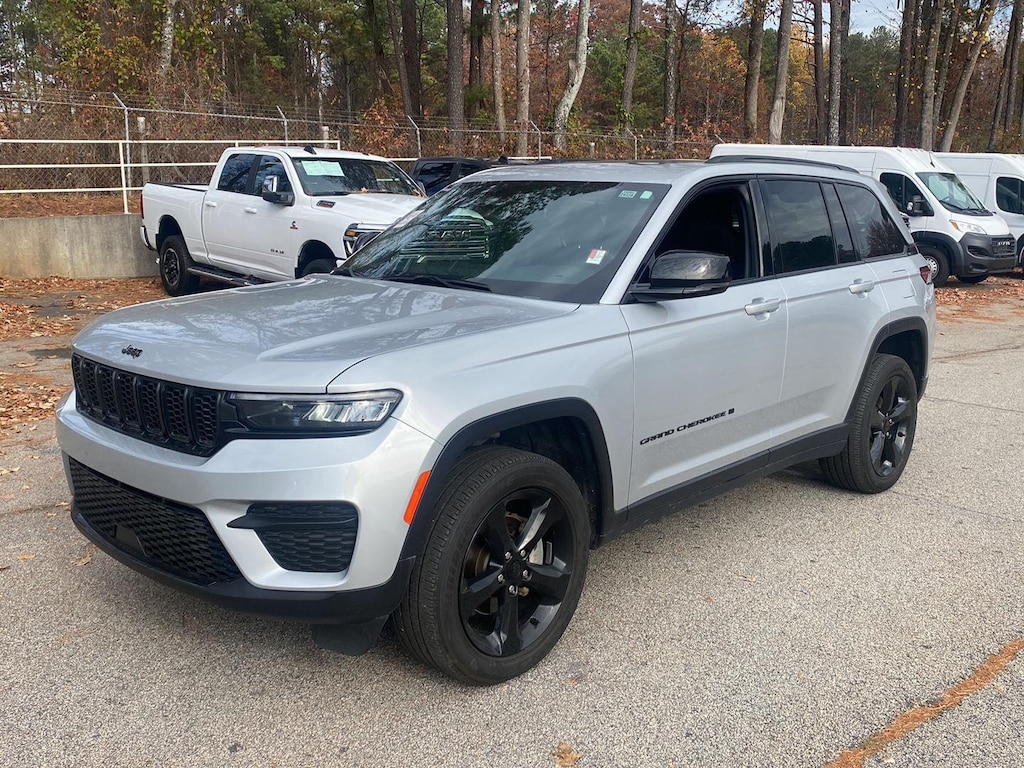 Used 2024 Jeep Grand Cherokee Altitude X SUV