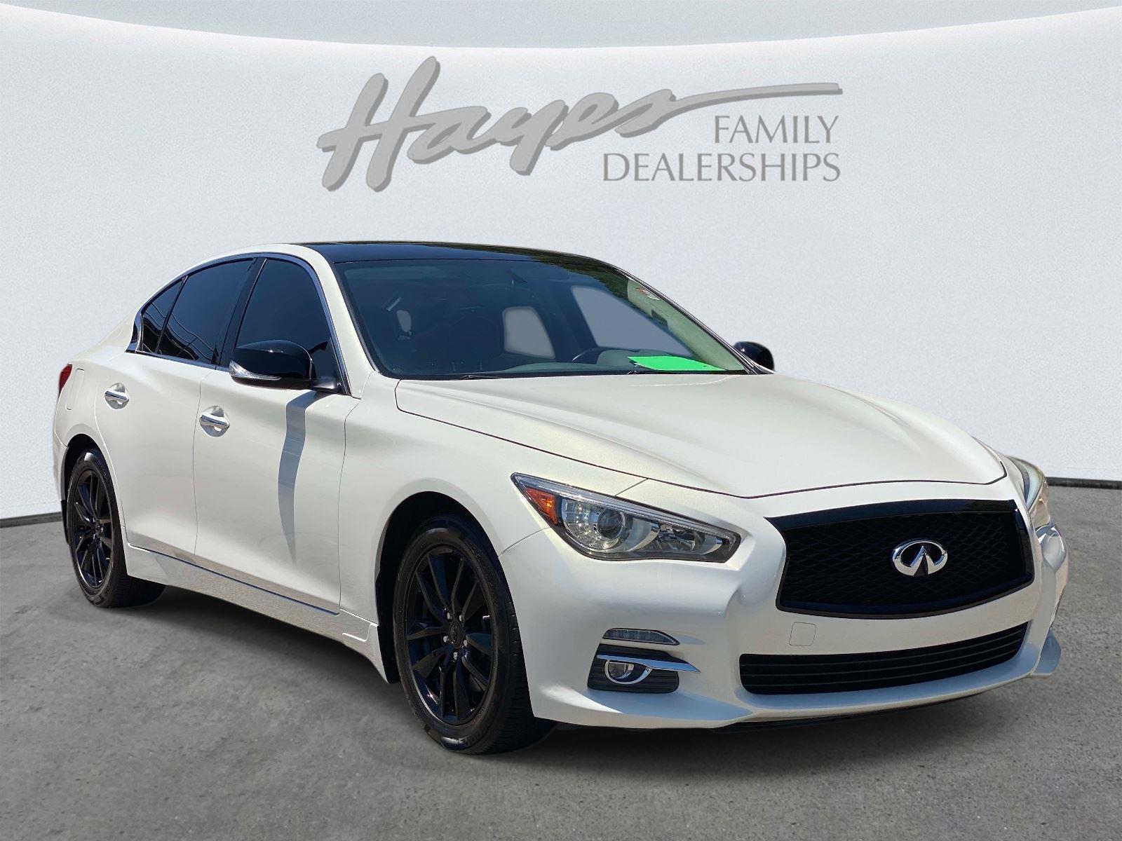 2015 INFINITI Q50