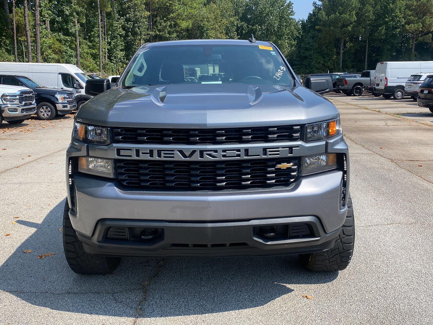 2021 Chevrolet Silverado 1500 Custom photo 3
