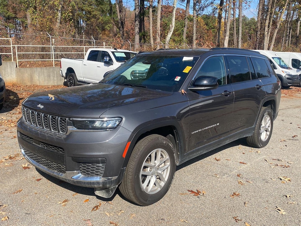 Used 2024 Jeep Grand Cherokee L Laredo SUV