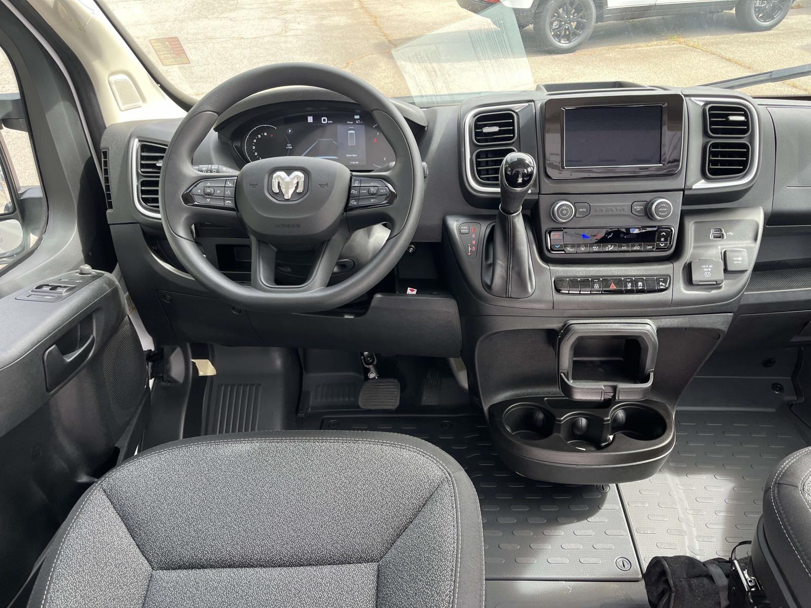 2025 Ram ProMaster 3500 photo 2