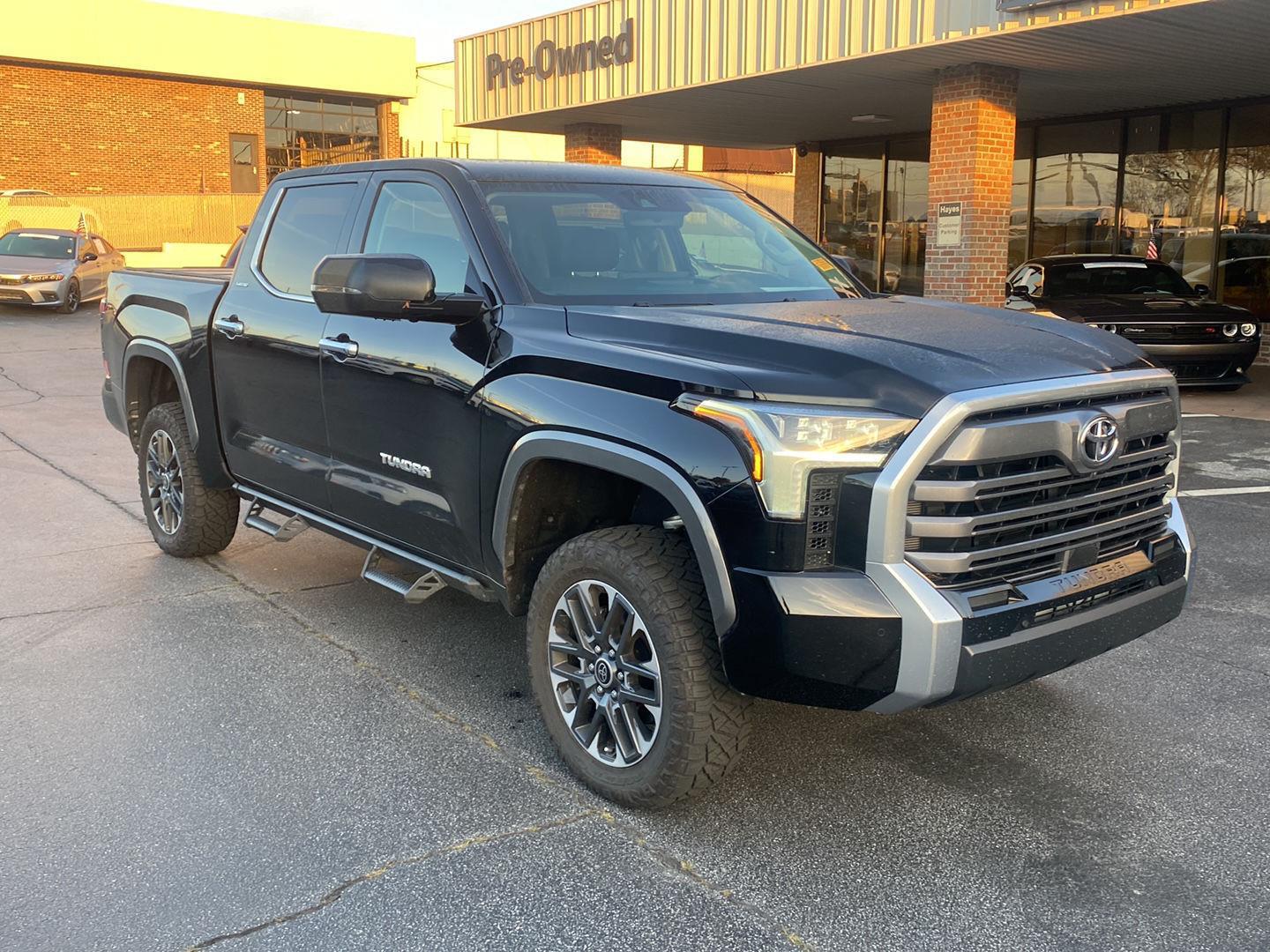 2024 Toyota Tundra Limited CrewMax photo 2