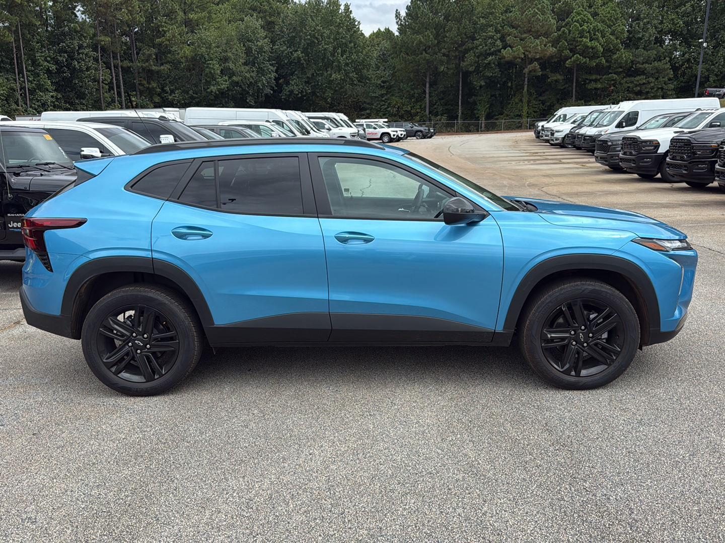 2025 Chevrolet Trax ACTIV photo 4