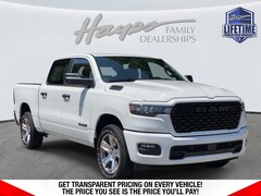 2026 Ram 1500 EXPRESS CREW CAB 4X2 5'7 BOX Pickup