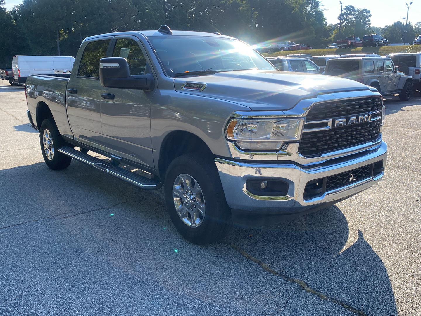 2024 Ram 2500 Big Horn photo 2