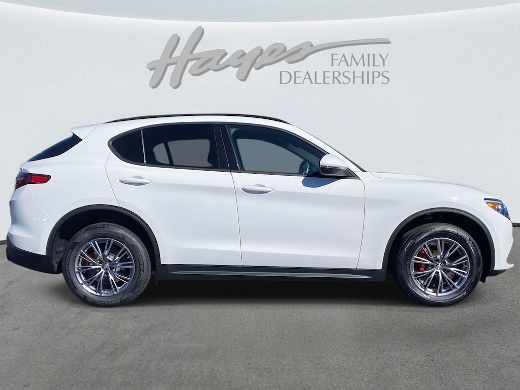 Used 2022 Alfa Romeo Stelvio Sprint SUV