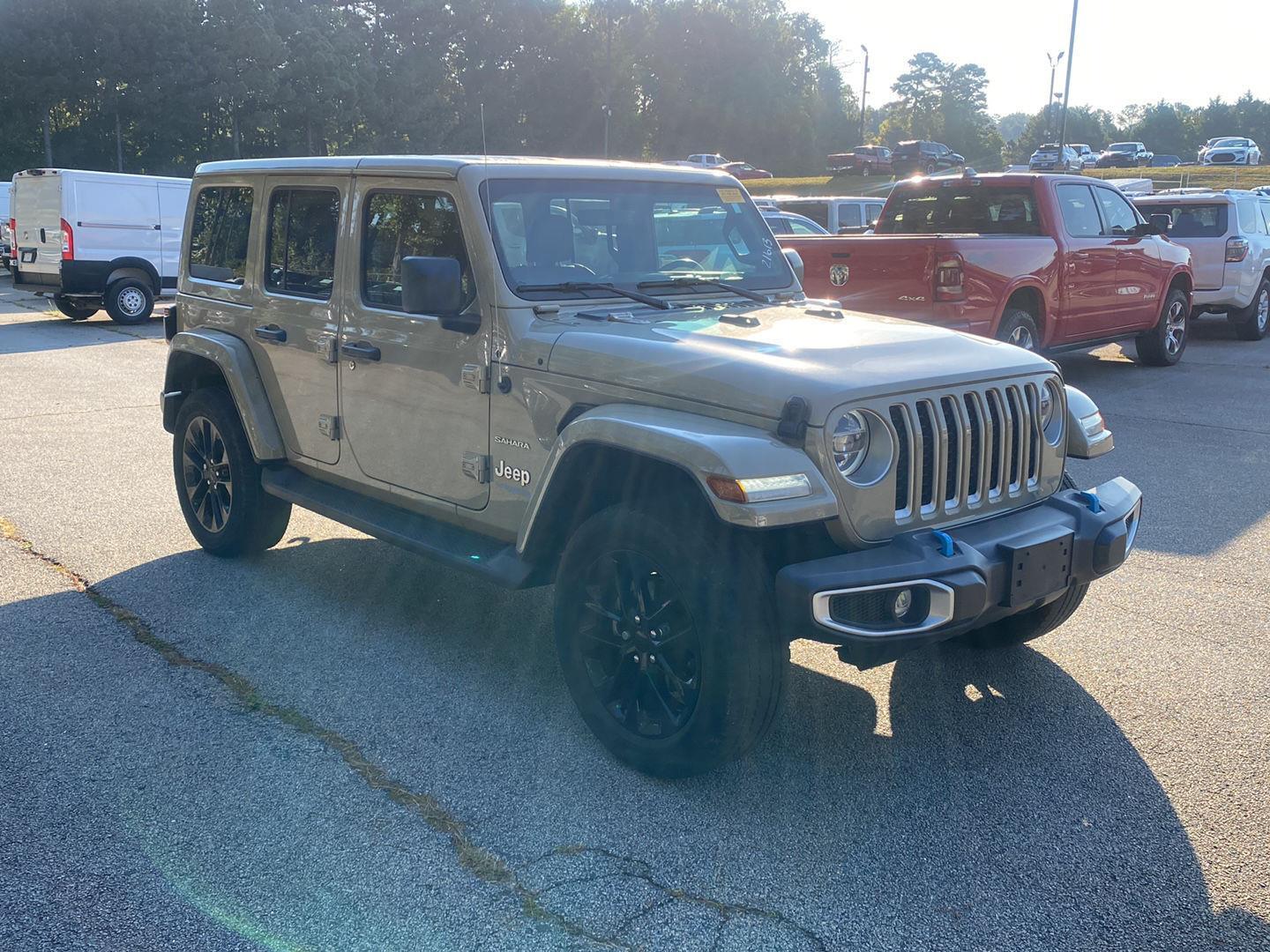2022 Jeep Wrangler 4xe Unlimited Sahara photo 2
