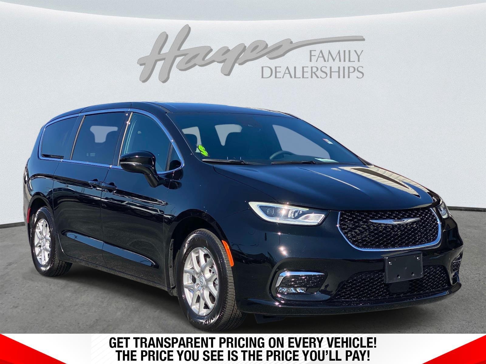 2026 Chrysler Pacifica Select