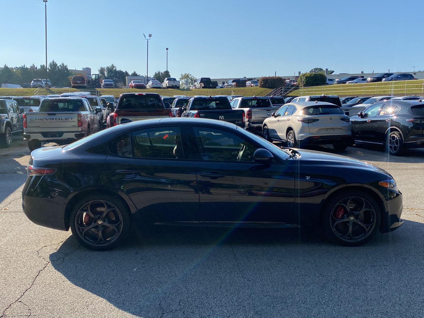 2024 Alfa Romeo Giulia Ti photo 3