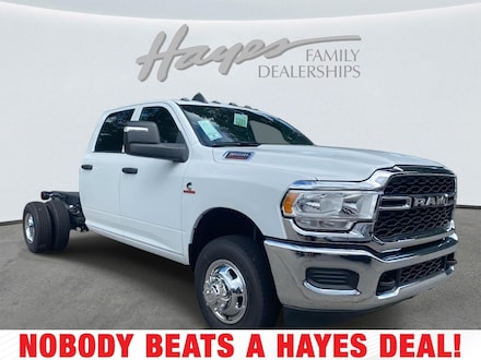 2024 Ram 3500 Chassis Cab 3500 TRADESMAN CREW CAB CHASSIS 4X2 60' CA Pickup
