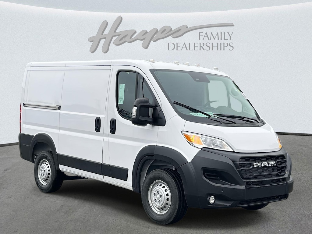New 2026 Ram ProMaster PROMASTER 1500 TRADESMAN CARGO VAN LOW ROOF 118' W Cargo Van