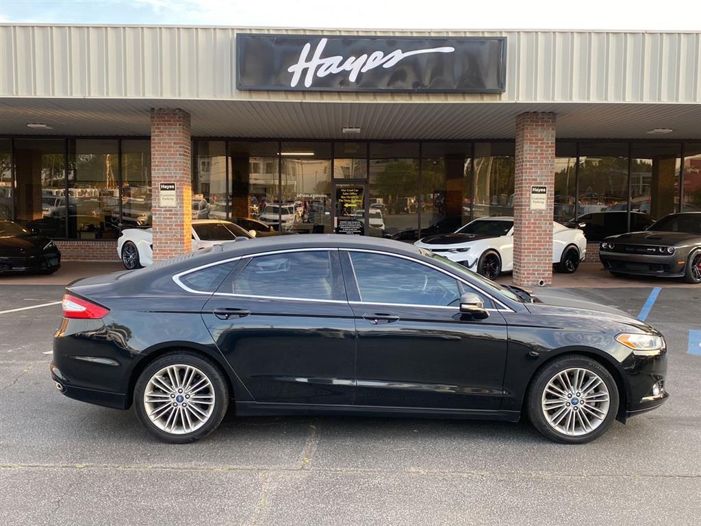 2013 Ford Fusion SE photo 4