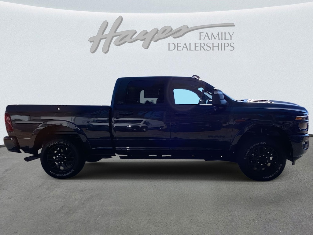 New 2026 Ram 2500 LIMITED CREW CAB 4X4 6'4 BOX Pickup