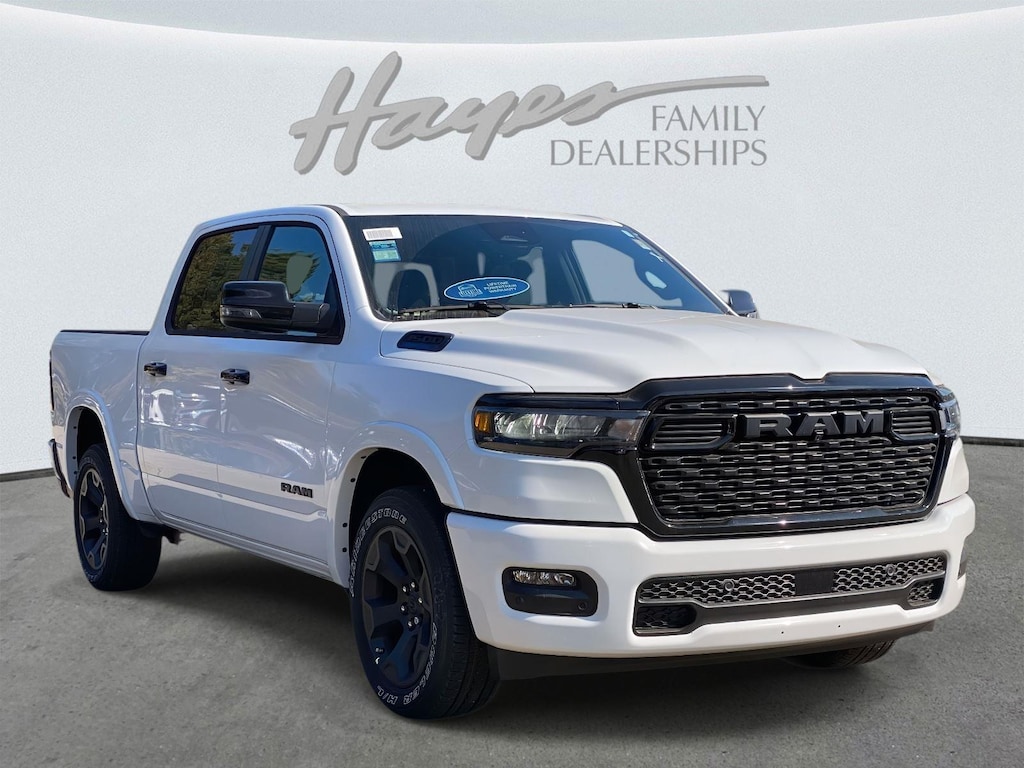 New 2025 Ram 1500 BIG HORN CREW CAB 4X2 5'7 BOX Pickup