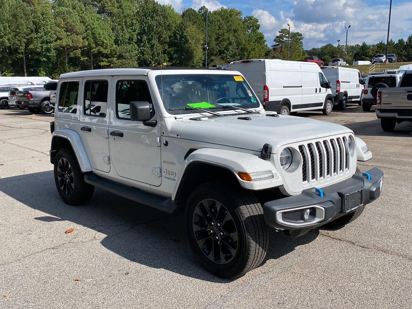 2022 Jeep Wrangler 4xe Unlimited Sahara photo 2
