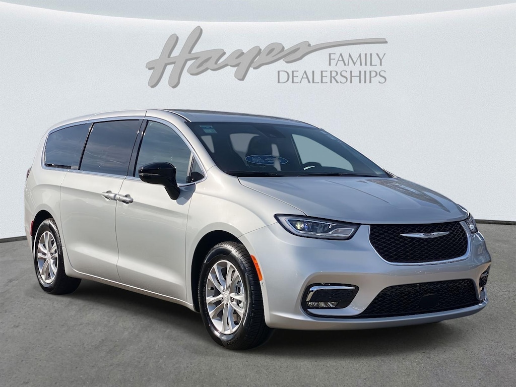 New 2026 Chrysler Pacifica SELECT Passenger Van