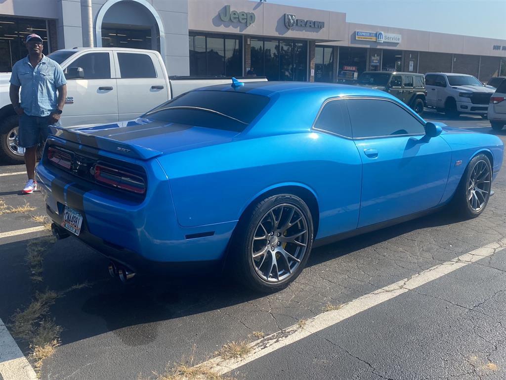 2015 Dodge Challenger SRT8 392 photo 4