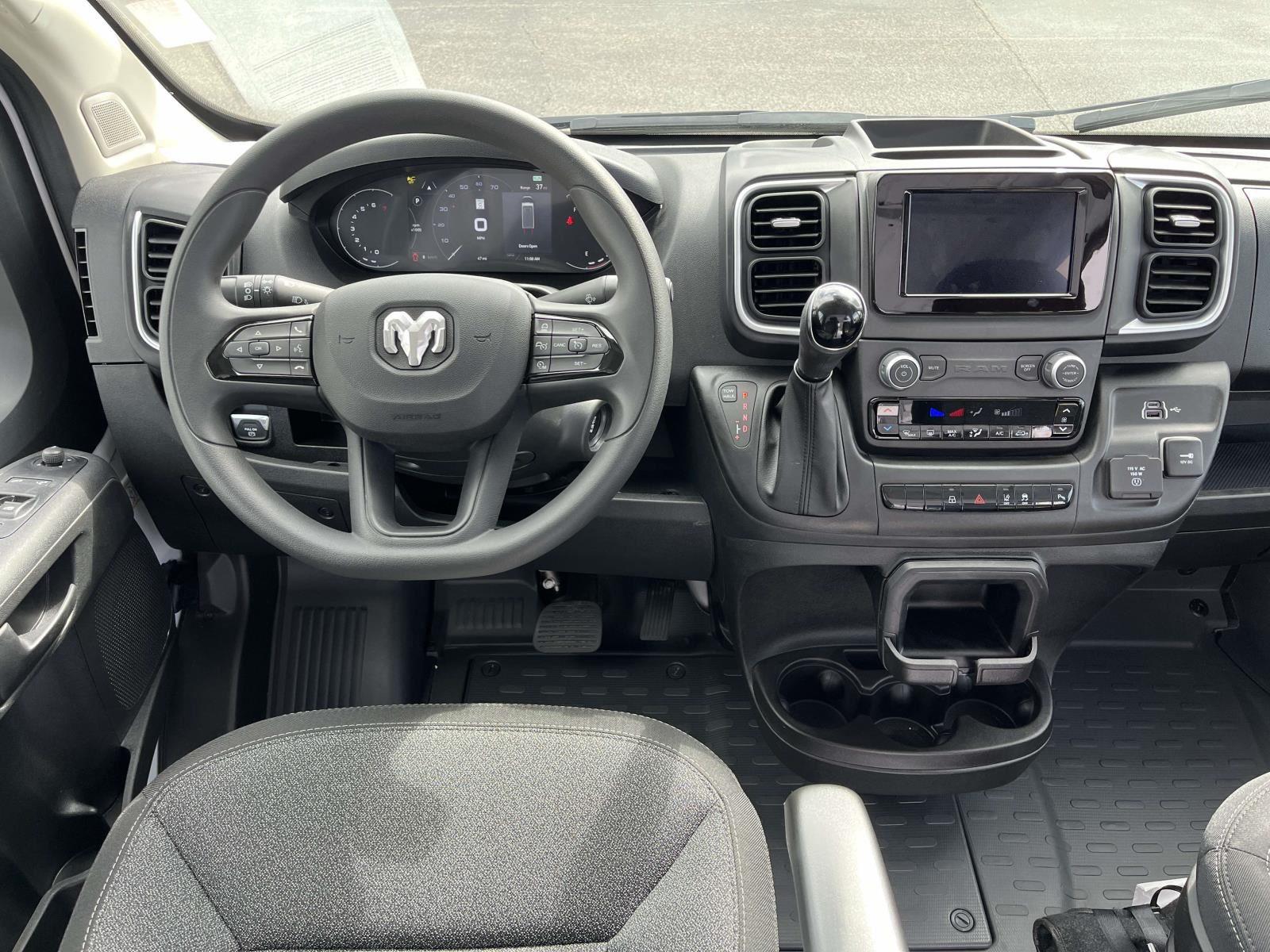 2025 Ram ProMaster 3500 photo 2